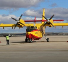 Avin para la extincin de incendios